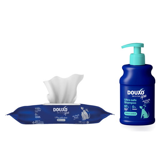 DOUXO Skin and Coat Spa Odour Control Dog Bundle: Shampoo and Grooming Wipes 20780