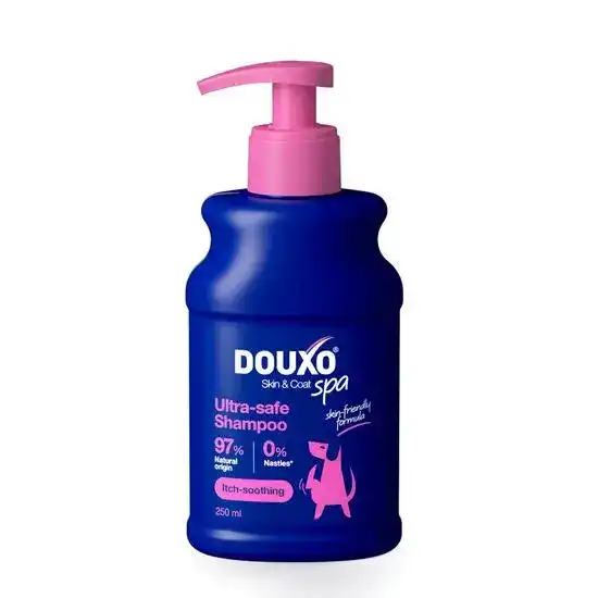 DOUXO Skin & Coat SPA Ultra-Safe Soothing Dog Shampoo 18613